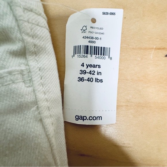 GAP Kids White Jeans - Size: 4 - NWT - Picture 3 of 6